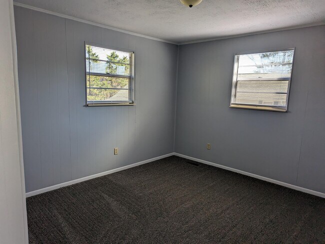 Building Photo - 306 Ceasar St
