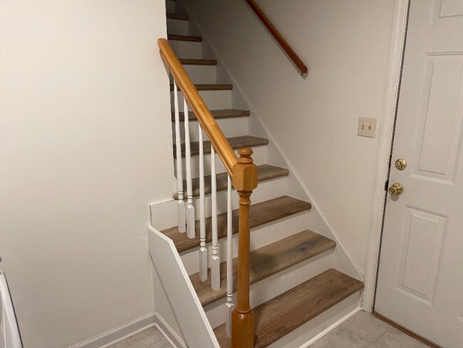 Building Photo - 989 Portabella Ln