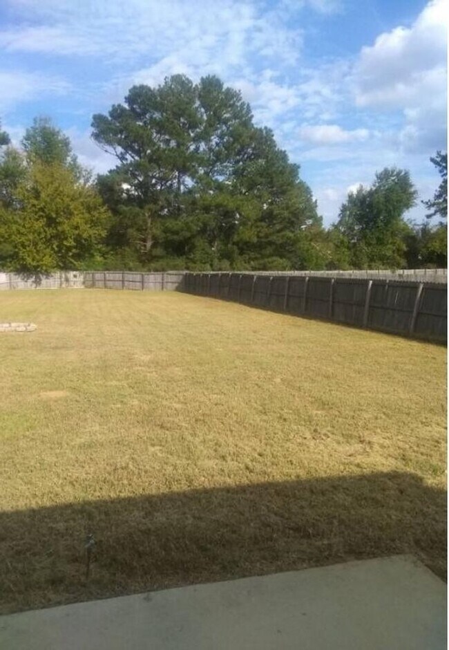 Building Photo - 128 Strickland Ct