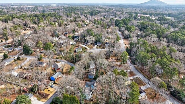 Building Photo - 1075 Forest Heights Rd