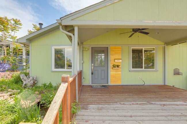 Building Photo - Charming 2Bed 2bath House in Denver