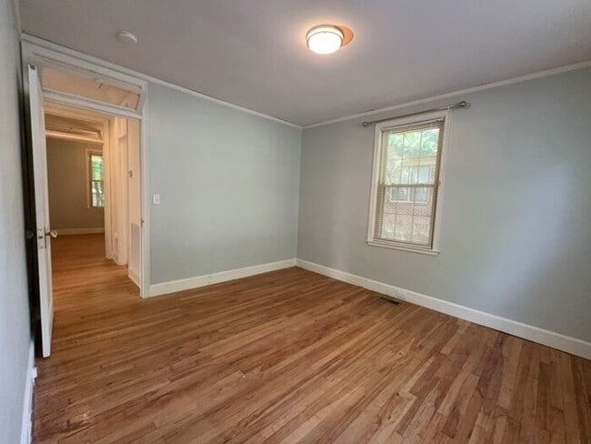 Building Photo - 2944 Hope Ave