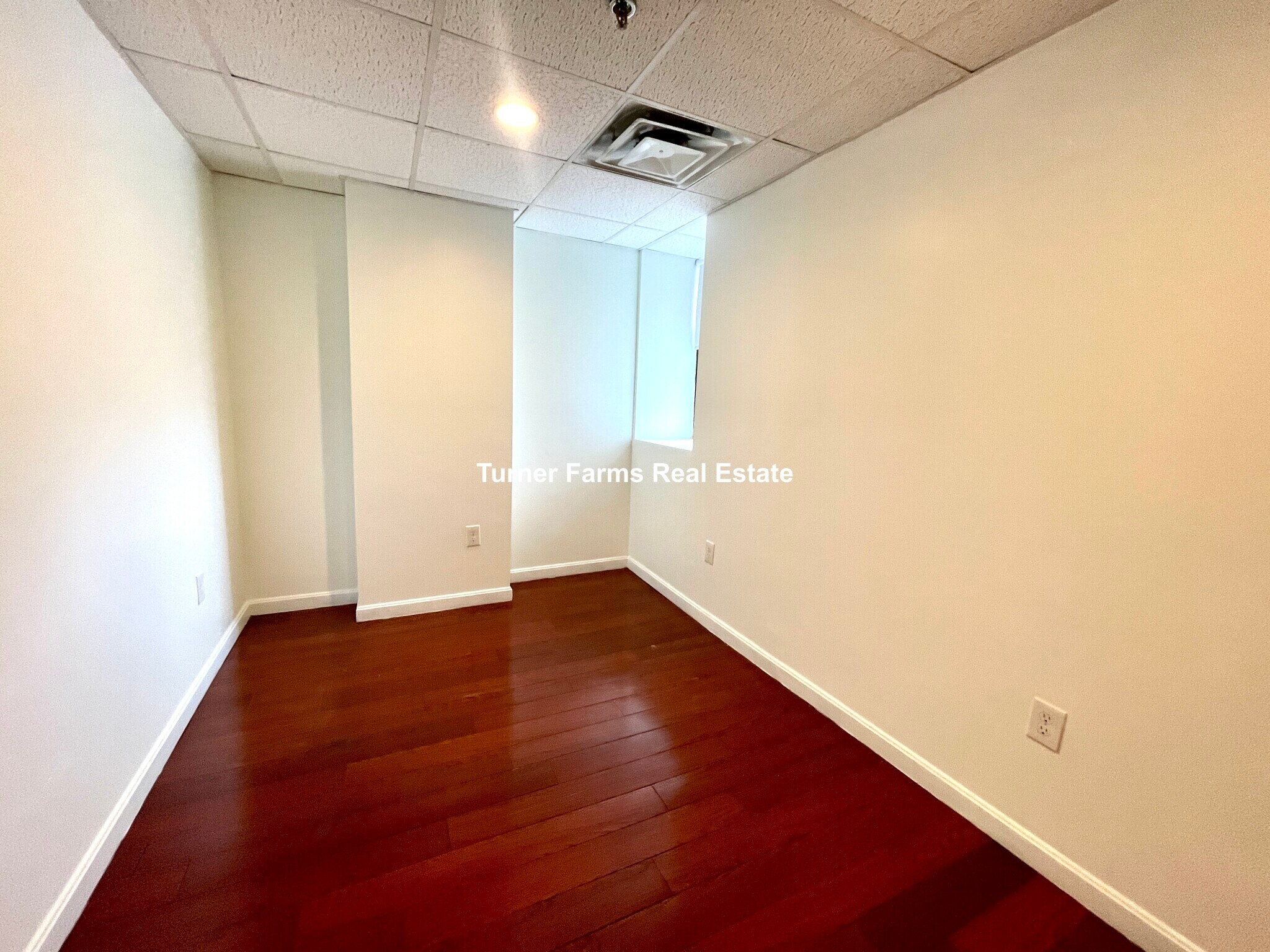Building Photo - 72 Kneeland St