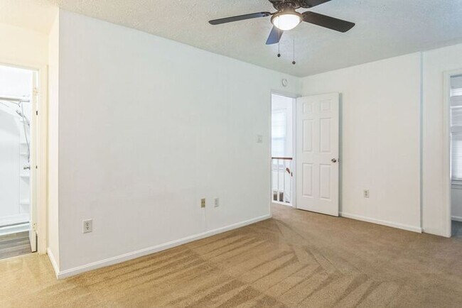 Building Photo - 6047 Red Wolf Pl