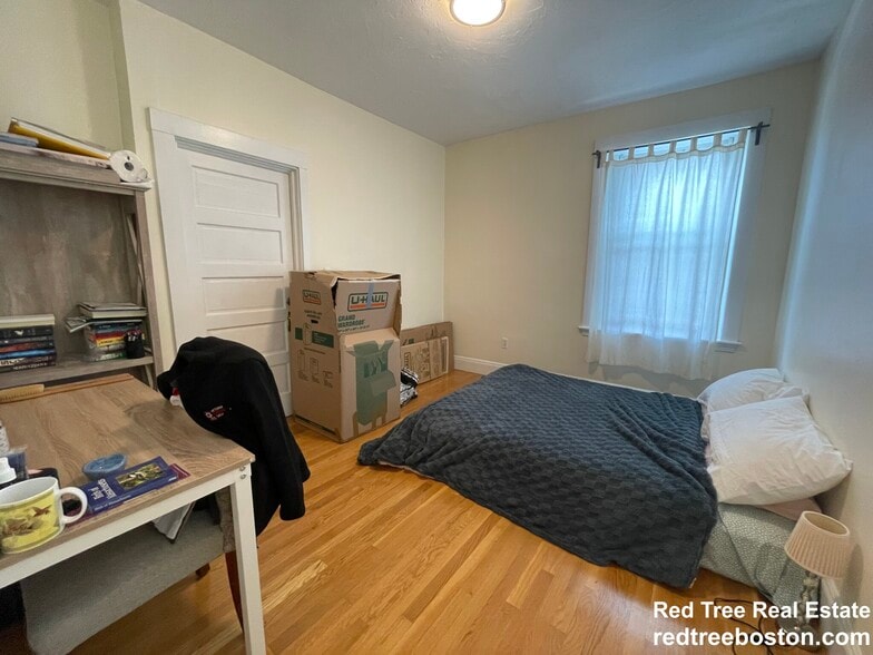 Unit 3 - 191 Winthrop Rd