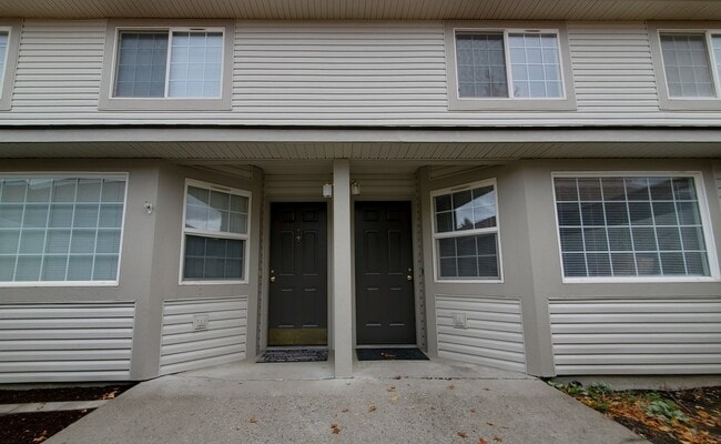 Building Photo - 209 E 18th Ave