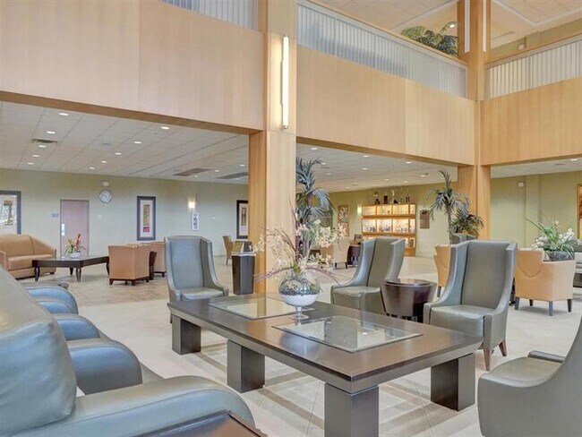 Building Photo - 4058 Ainslie Dr