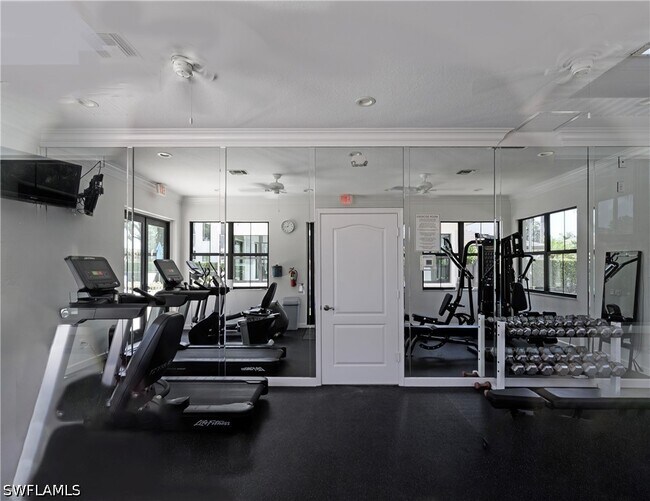 Building Photo - 2383 Ravenna Blvd