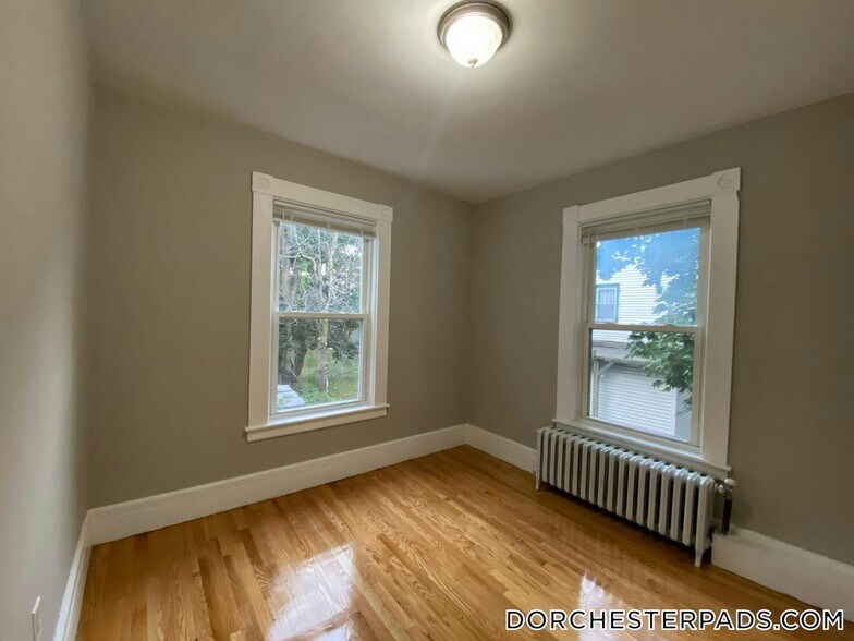 Building Photo - 186 Bowdoin St
