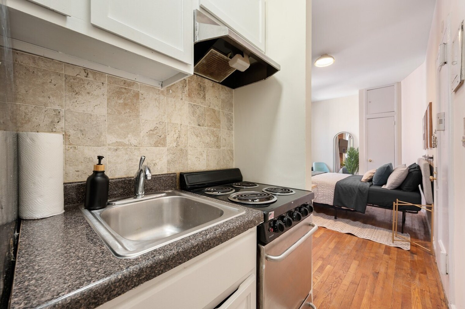 Building Photo - 1762 2nd Ave