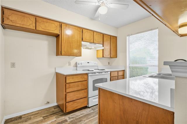 Building Photo - 5900 Stardust Dr S