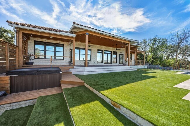 Building Photo - 5836 Westslope Dr