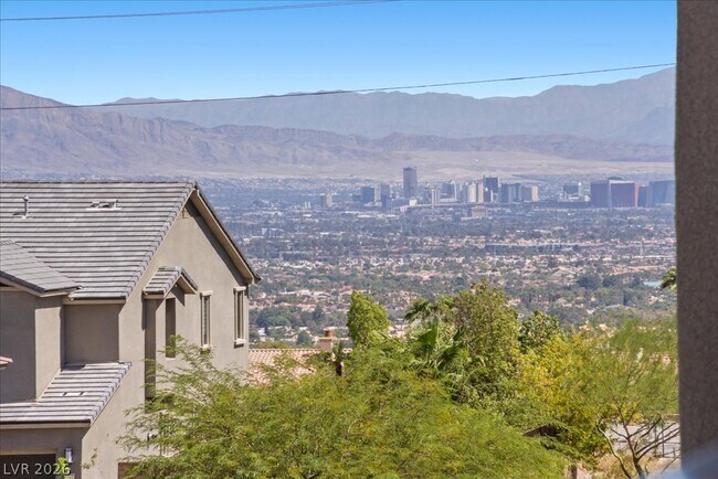 Building Photo - 11450 Contour Ave