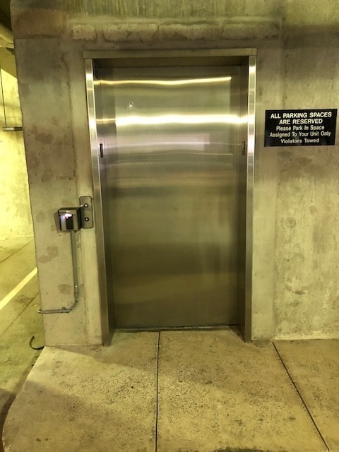 Building Photo - 1 Bedroom, 1 Bathroom Condo w/ Secure Parking Garage - Walk to Vandy, Belmont & Hillsboro Village