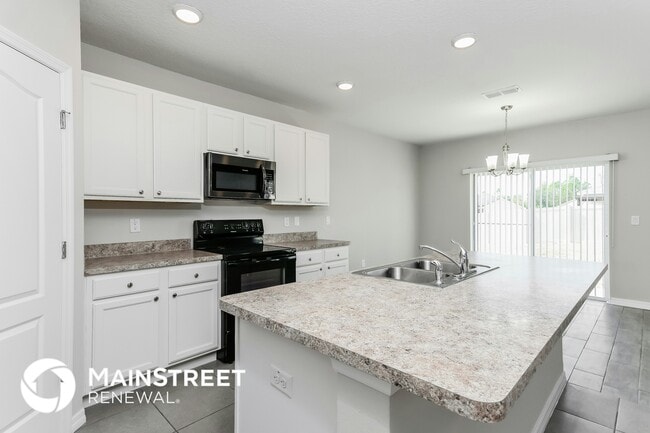 Building Photo - 3305 Sonder Dr