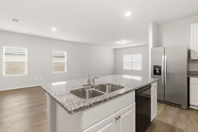 Building Photo - 7314 Marina Del Rey