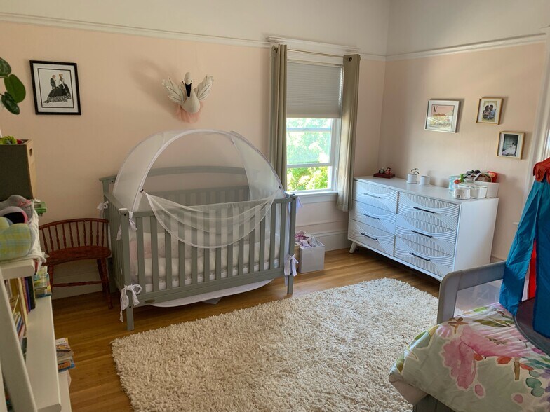 Building Photo - 692 62nd St