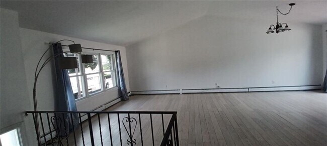 Building Photo - 355 Phenix Ave