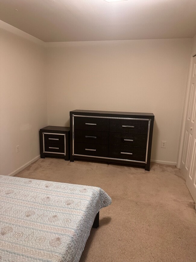 Building Photo - 9620 Hillock Ct