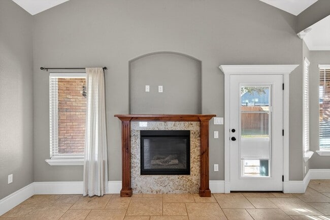 Building Photo - 1122 Porterfield Rd