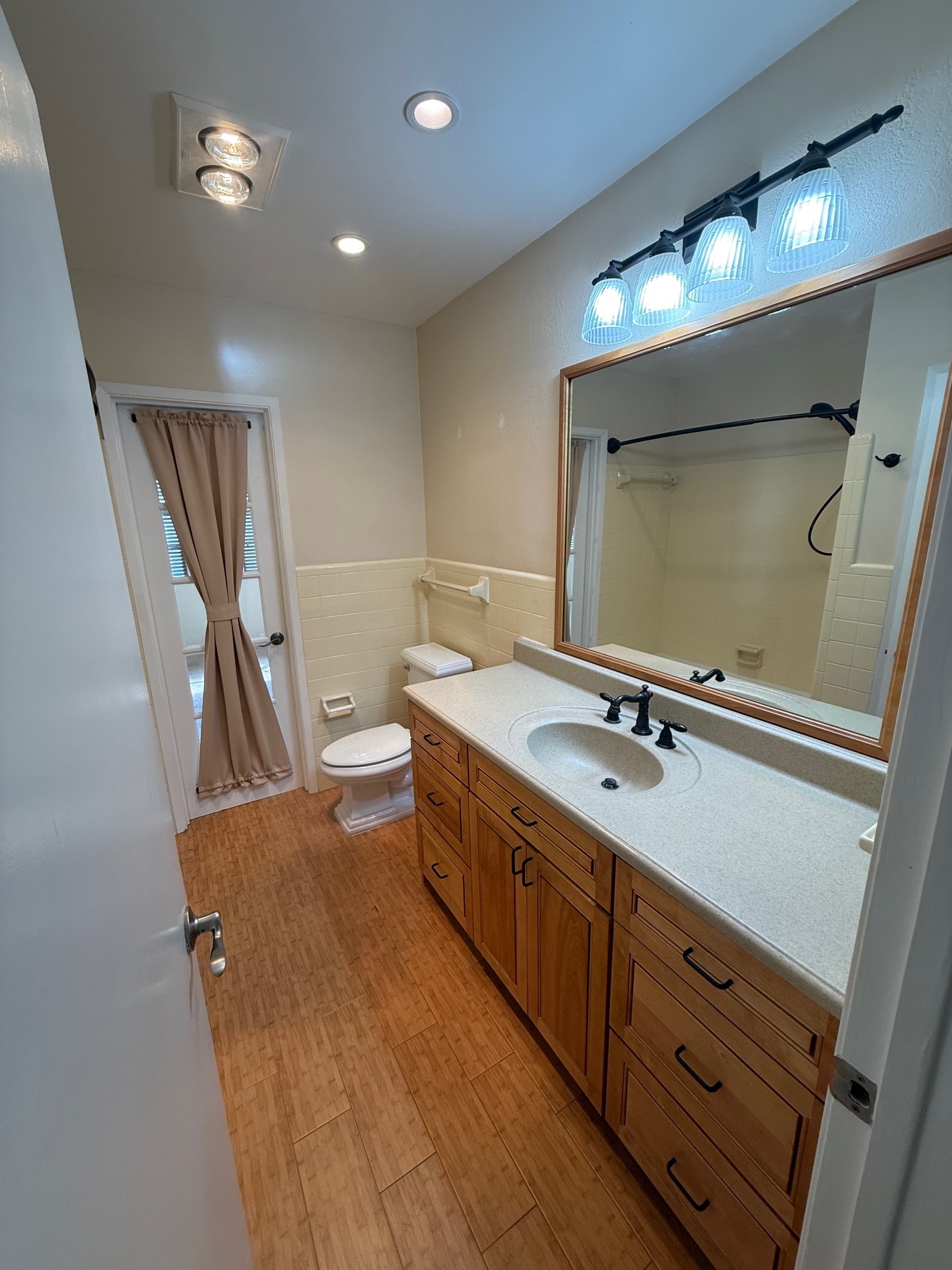 Building Photo - 1424 SE 12th Ave