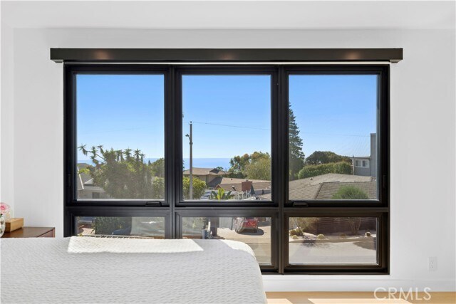 Building Photo - 2880 Zell Dr