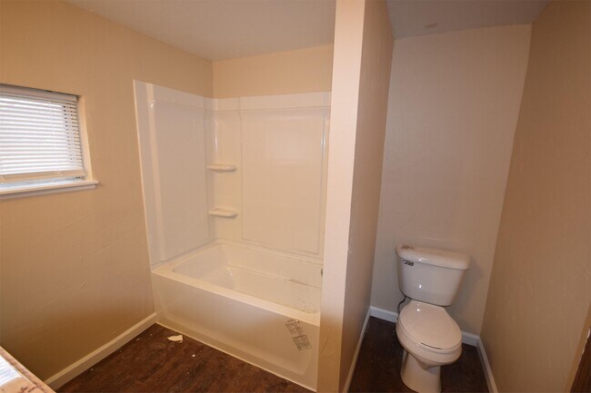Building Photo - 119 Harrison Pl