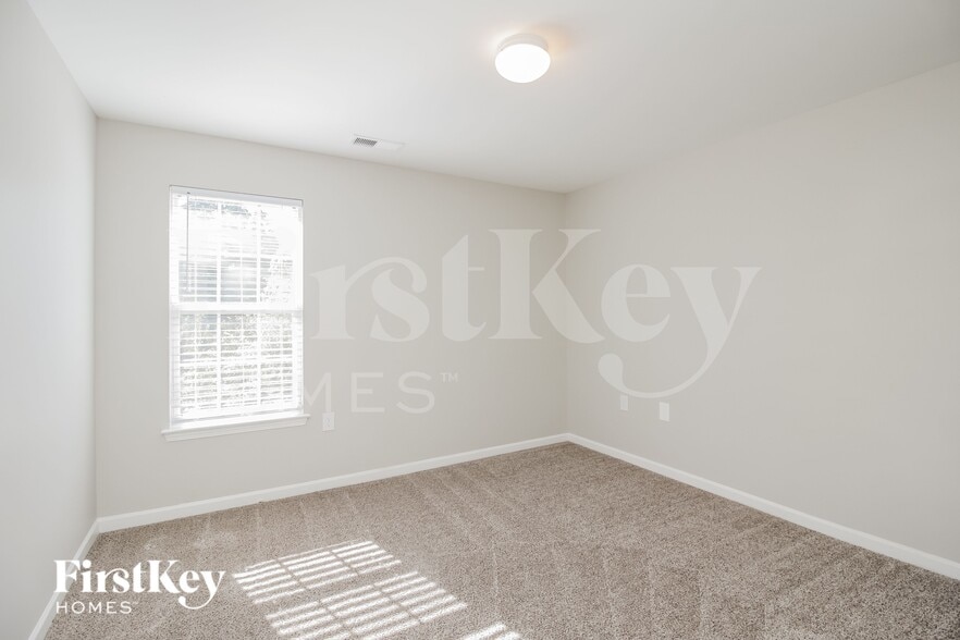 Building Photo - 4017 Eastford Court