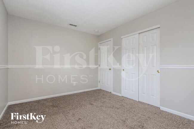Building Photo - 12819 Sinclair Pl