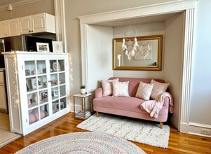 Building Photo - 72 Egmont St