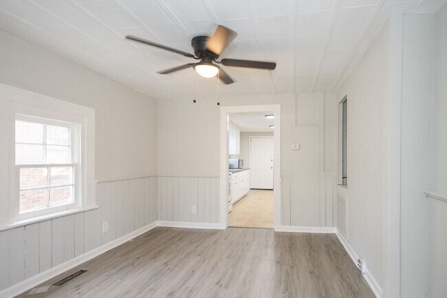 Building Photo - 2 Bedroom House for Rent in Macon, GA – THIS IS NOT A DUPLEX Near Mercer University | $700/mo