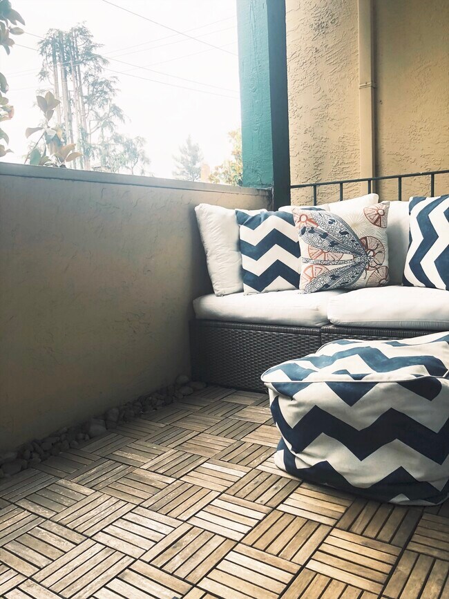 Building Photo - 199 Montecito Ave