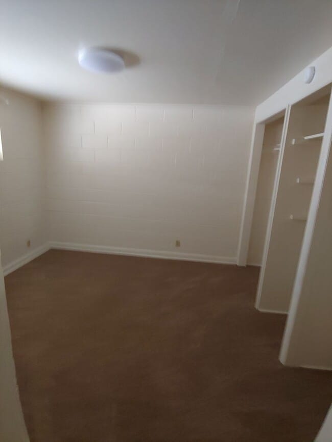 Building Photo - GATA Properties, LLC-PM-018-0010-1820