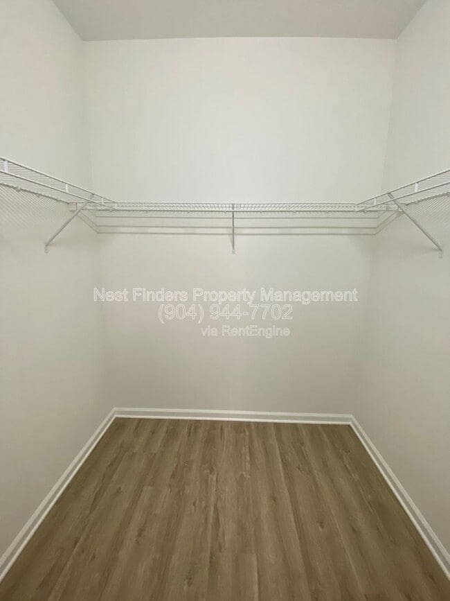 Building Photo - 7990 Baymeadows Rd E