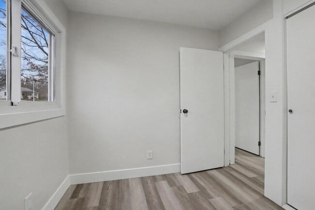 Building Photo - 4472 Curundu Ave