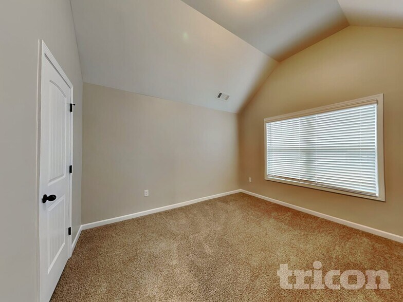 Building Photo - 7020 Prune Ln