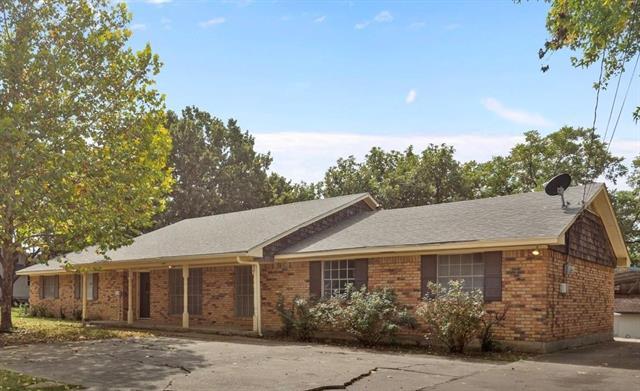 Primary Photo - 417 W McCart St