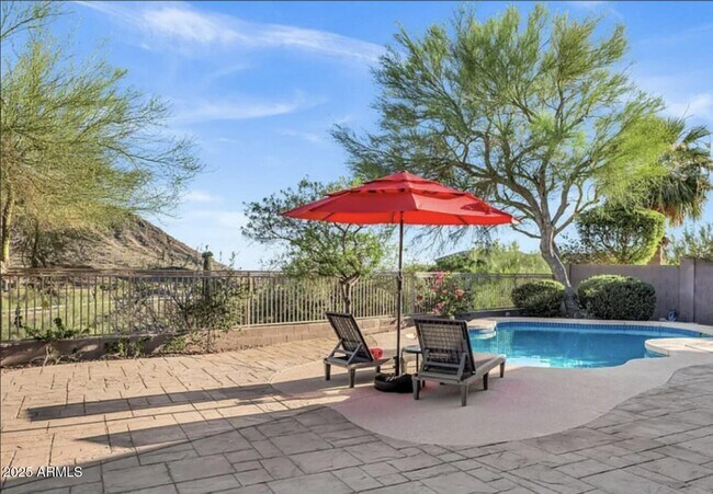 Building Photo - 13945 E Gail Rd