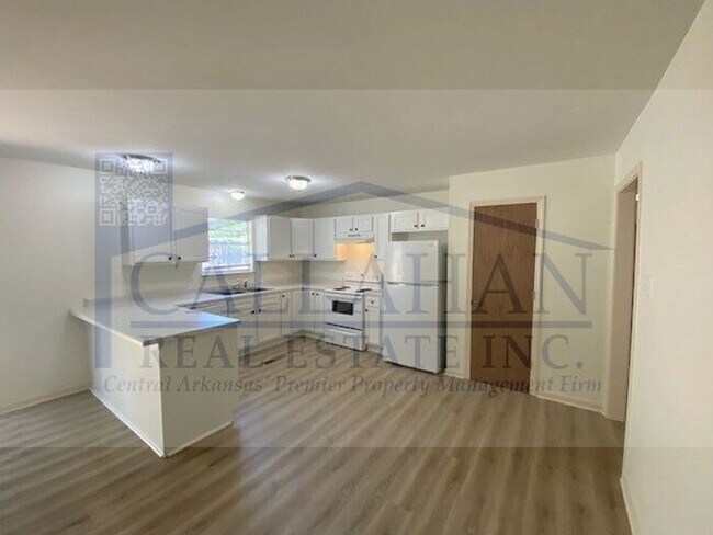 Building Photo - Sherwood 3 Bedroom Home