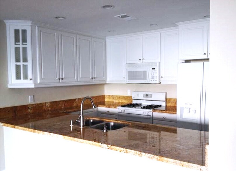 Building Photo - 184 Tangelo