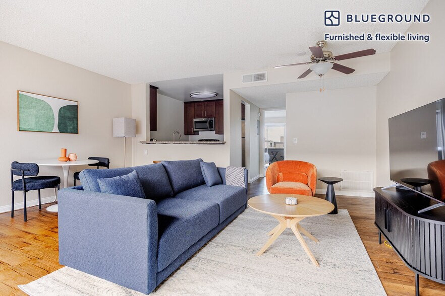 Building Photo - 611 N Howard St