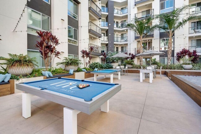 Building Photo - 8725 Ariva Ct