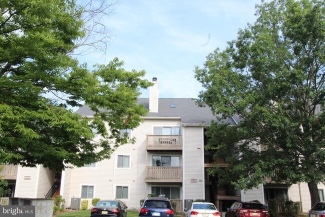 Building Photo - 1915 Aspen Dr