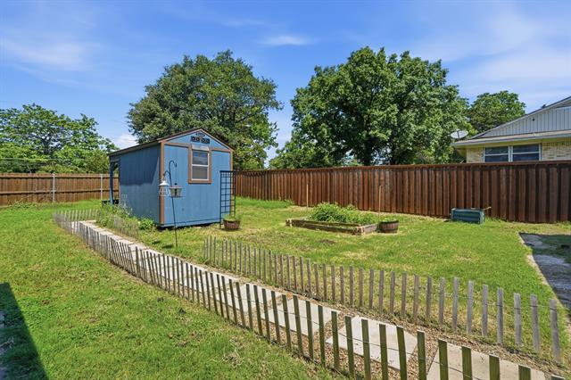 Building Photo - 5017 Fox Hill Ln