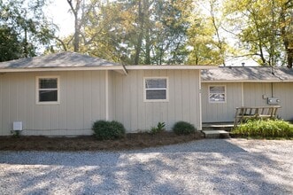 Building Photo - 6 Cordle Dr NE