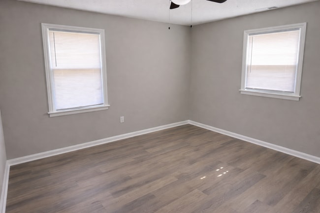 Building Photo - Cute Two Bedroom near KU Medical Center