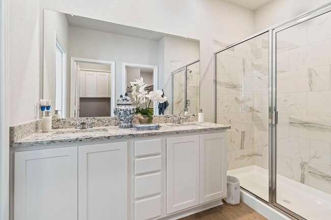 Building Photo - Brand New Amanda Park Townhome | 3 Bed, Private Yard & Modern Finishes