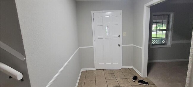 Building Photo - 2035 Northland Dr NW