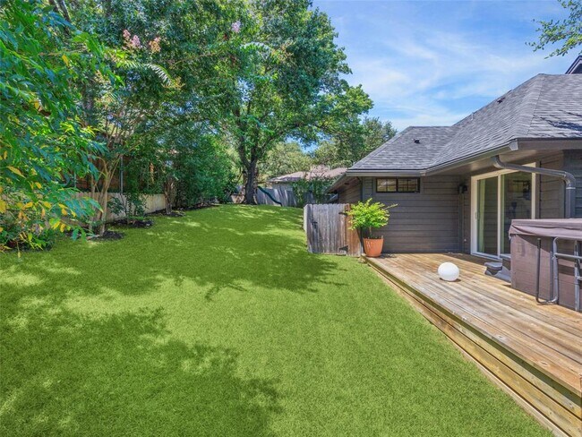 Building Photo - 3911 Dry Creek Dr