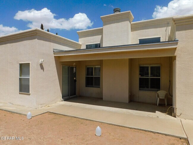 Building Photo - 917 Tecate Pl